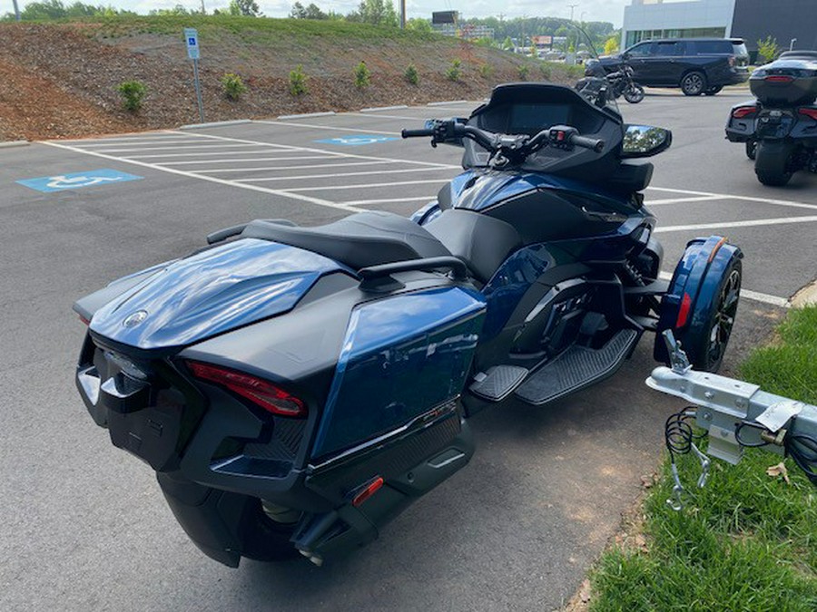 2024 Can-Am Spyder RT Base