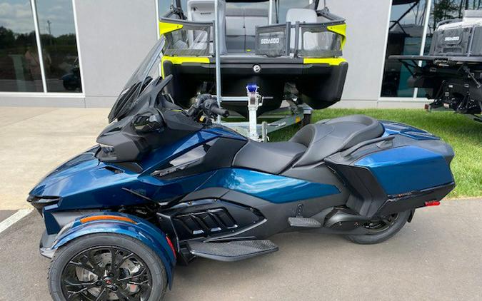 2023 Can-Am Spyder RT Review [Celebrating 2023 IFRD]