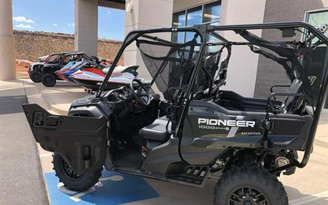 2024 Honda Pioneer 1000-5 Deluxe