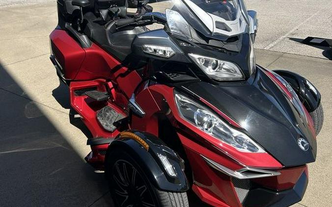 2015 Can-Am® Spyder® RT-S Special Series 6-Speed Semi-Automatic (SE6)