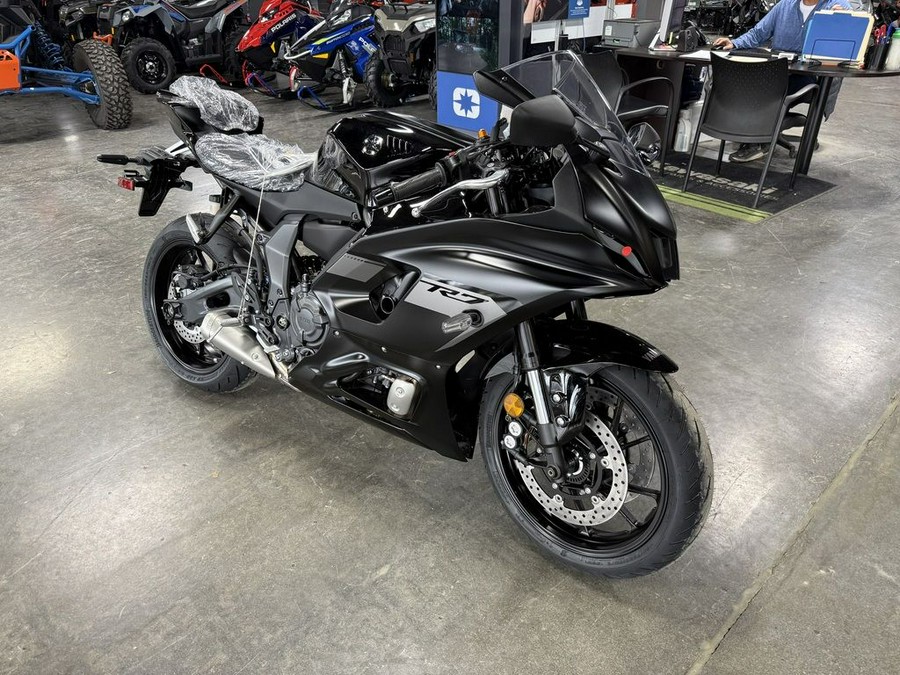 2025 Yamaha YZF-R7