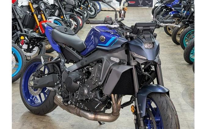 2025 Yamaha MT-09 CA