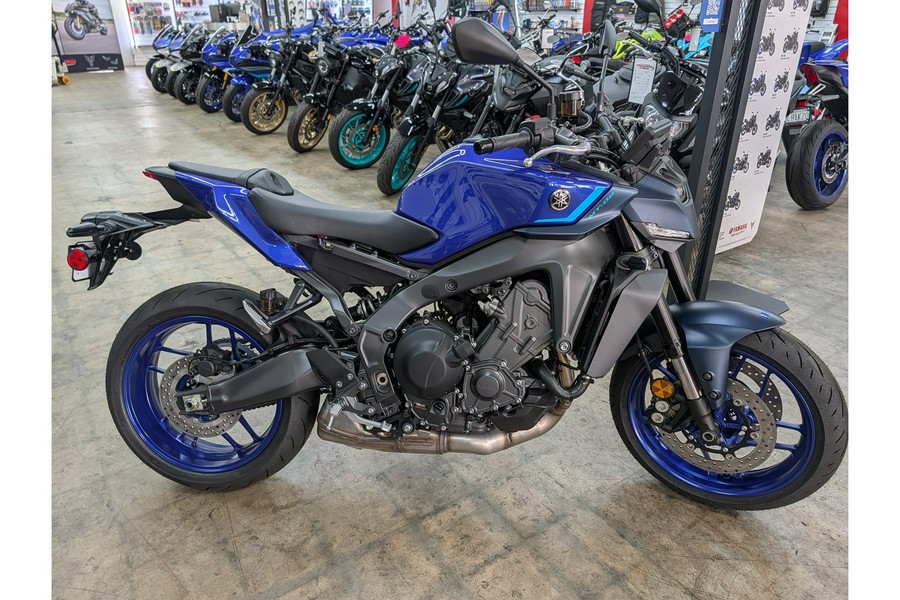 2025 Yamaha MT-09 CA