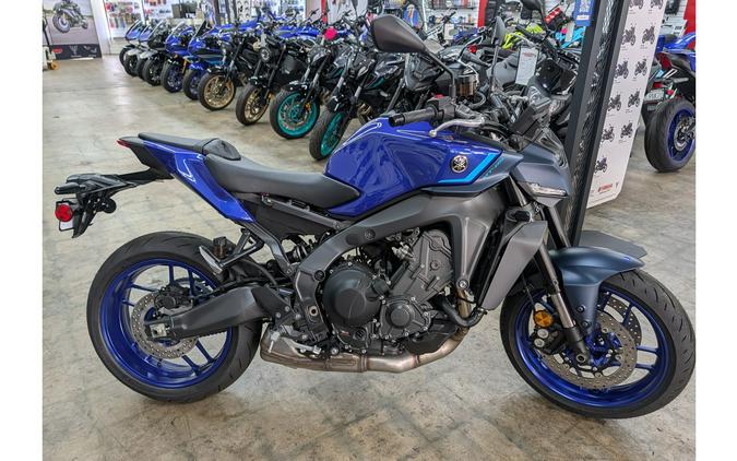 2025 Yamaha MT-09 CA