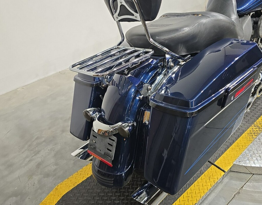FLTRX 2013 Road Glide® Custom