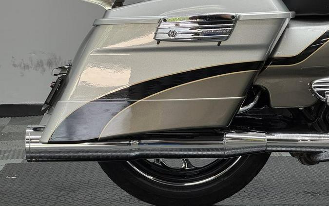 2009 Harley-Davidson® FLTRSE - CVO™ Road Glide®