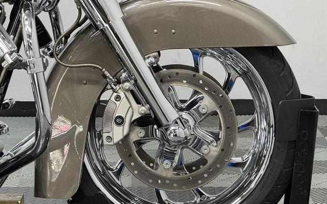 2009 Harley-Davidson® FLTRSE - CVO™ Road Glide®
