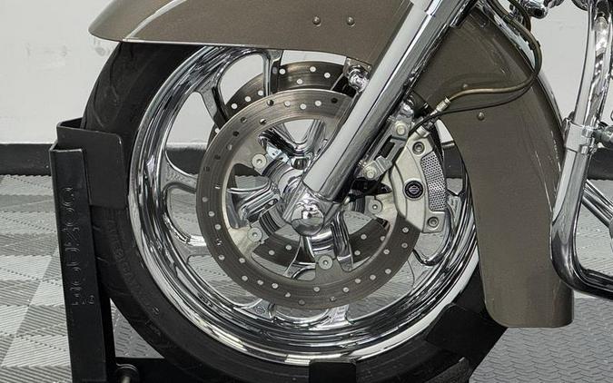 2009 Harley-Davidson® FLTRSE - CVO™ Road Glide®