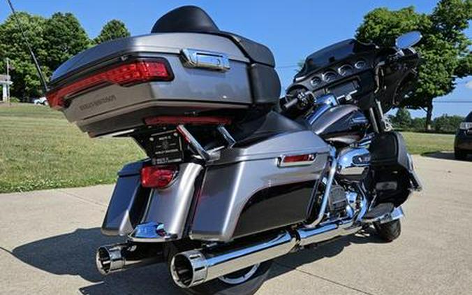 2017 Harley-Davidson® FLHTCU - Electra Glide® Ultra Classic®