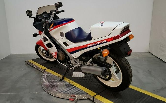 1986 HONDA VFR-750 BLUE/WHITE