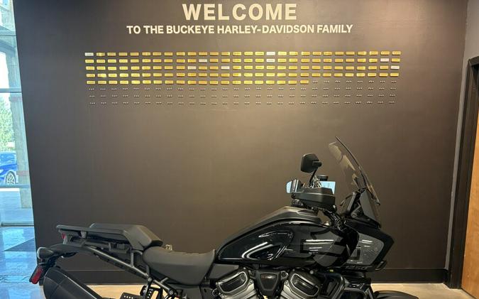 2025 Harley-Davidson® Pan America® 1250 Special Vivid Black w/Laced Wheels