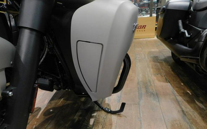 2023 Indian Motorcycle® Roadmaster® Dark Horse® Silver Quartz Smoke