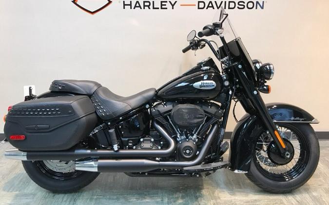 2024 Harley-Davidson Heritage Classic Vivid Black FLHCS