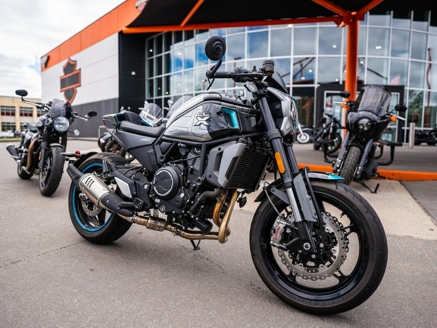 2022 CFMoto 700 CL-X