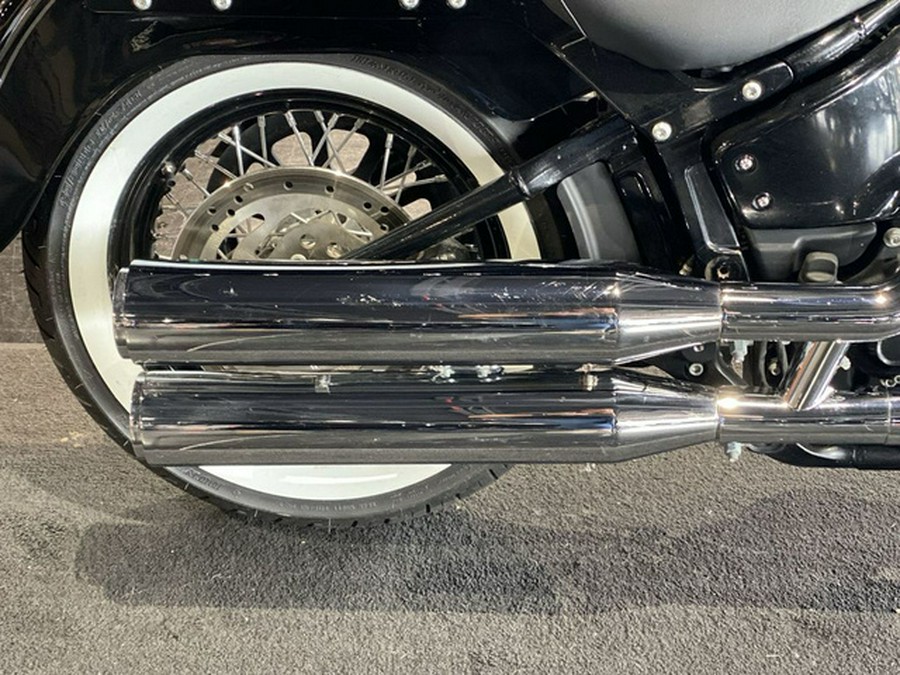 2019 Harley-Davidson Softail FLHC - Heritage Classic