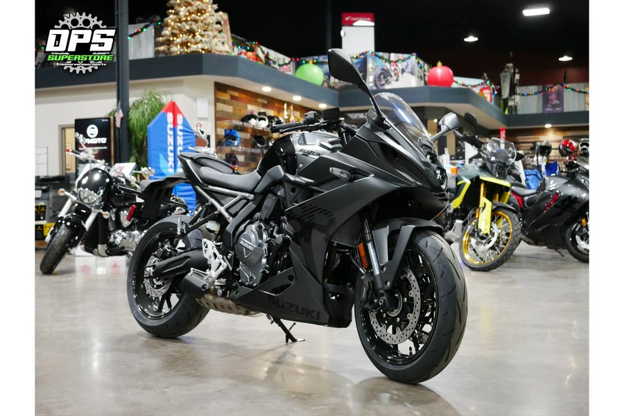 2025 Suzuki GSX-S 8R
