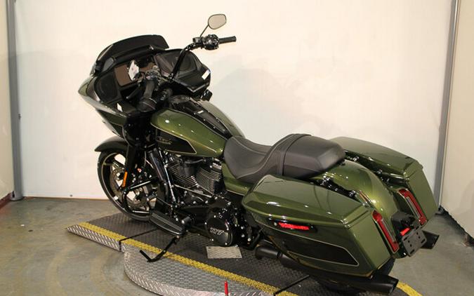 New 2026 Harley-Davidson Road Glide Grand American Touring FLTRX Motorcycle For Sale In Miami, Florida