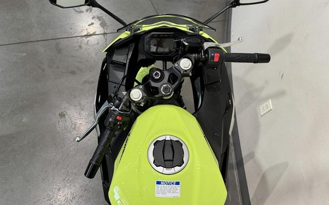 2026 Kawasaki Ninja® 500 ABS Metallic Yellowish Green/Ebony