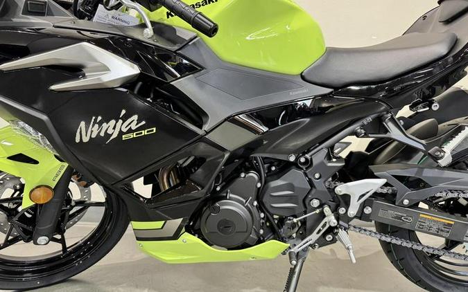 2026 Kawasaki Ninja® 500 ABS Metallic Yellowish Green/Ebony