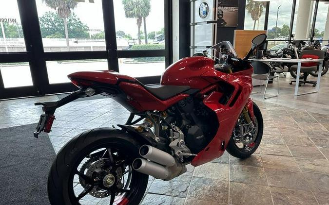 2024 Ducati Supersport 950 S Red