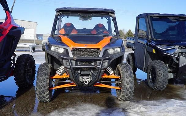 2018 Polaris® General™ 1000 EPS Deluxe Titanium Metallic