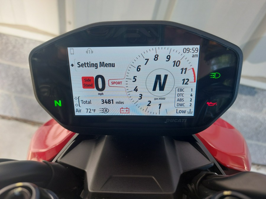 2022 Ducati Streetfighter V2