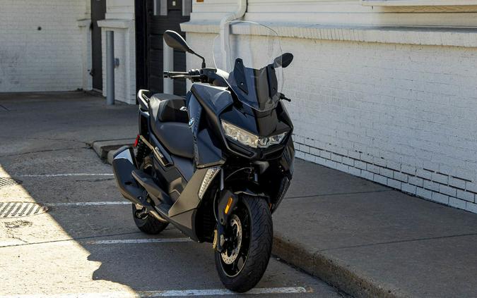 2024 BMW C 400 GT Triple Black