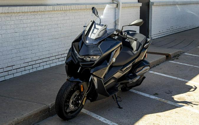 2024 BMW C 400 GT Triple Black