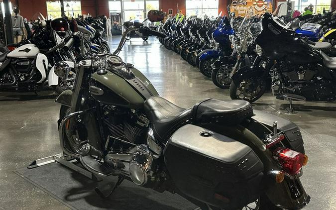 2021 Harley-Davidson FLHC - Heritage Classic