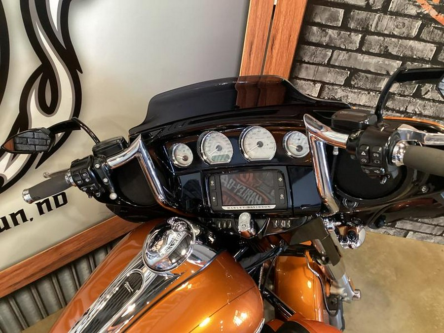 2014 Harley-Davidson® FLHXS - Street Glide® Special