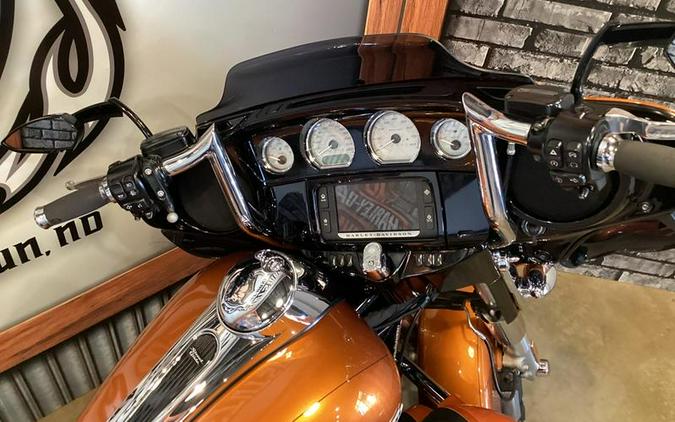 2014 Harley-Davidson® FLHXS - Street Glide® Special