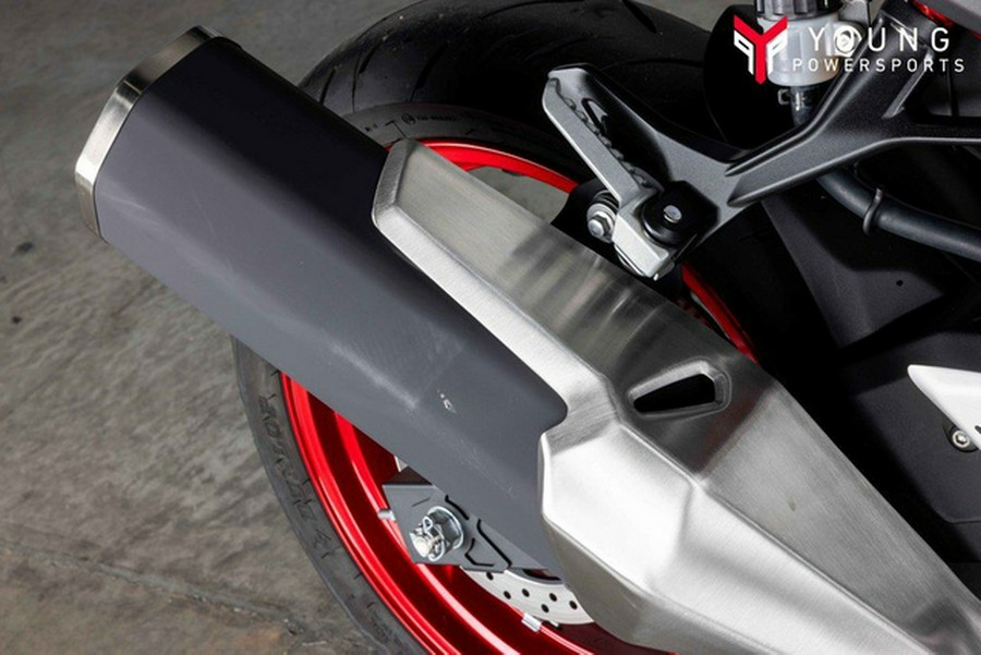 2025 Kawasaki Z500 SE ABS