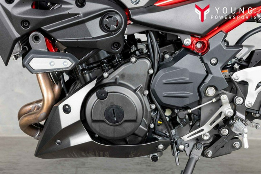 2025 Kawasaki Z500 SE ABS