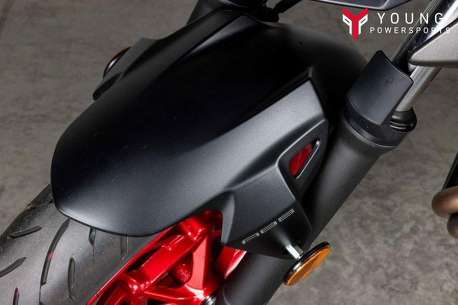 2025 Kawasaki Z500 SE ABS