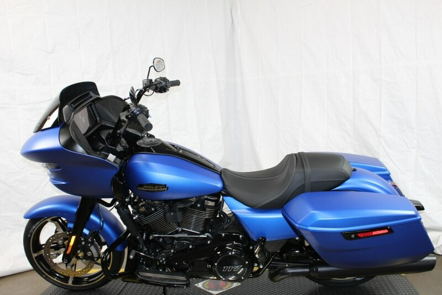 Harley-Davidson® Road Glide® 2026 FLTRX 84661295 AURORA BLUE DNM