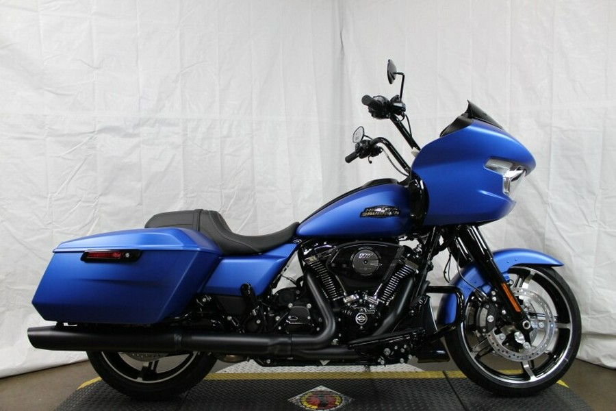 Harley-Davidson® Road Glide® 2026 FLTRX 84661295 AURORA BLUE DNM