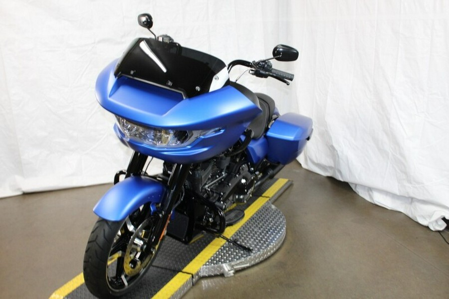 Harley-Davidson® Road Glide® 2026 FLTRX 84661295 AURORA BLUE DNM