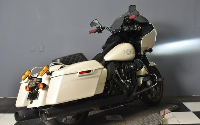 2023 Harley-Davidson Road Glide ST White Sand Pearl FLHTRXST