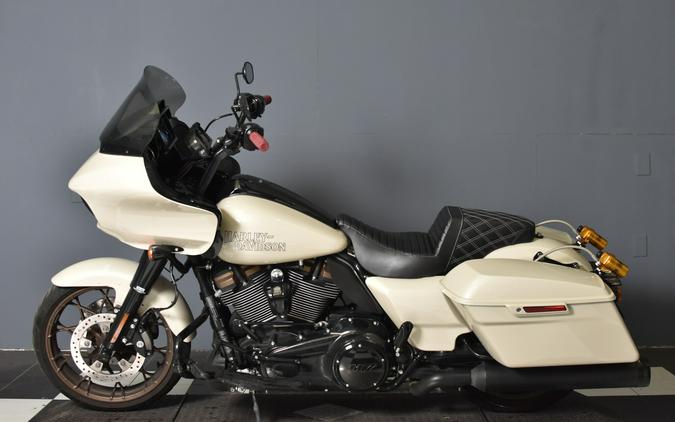 2023 Harley-Davidson Road Glide ST White Sand Pearl FLHTRXST