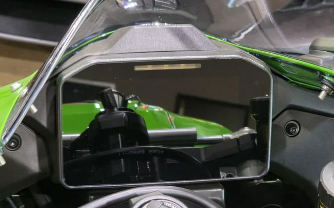 2026 Kawasaki Ninja® ZX™-10R Base