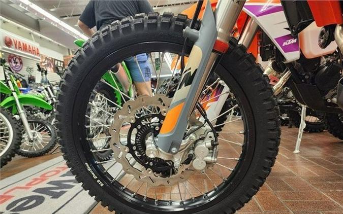 New 2023 KTM 690 ENDURO R