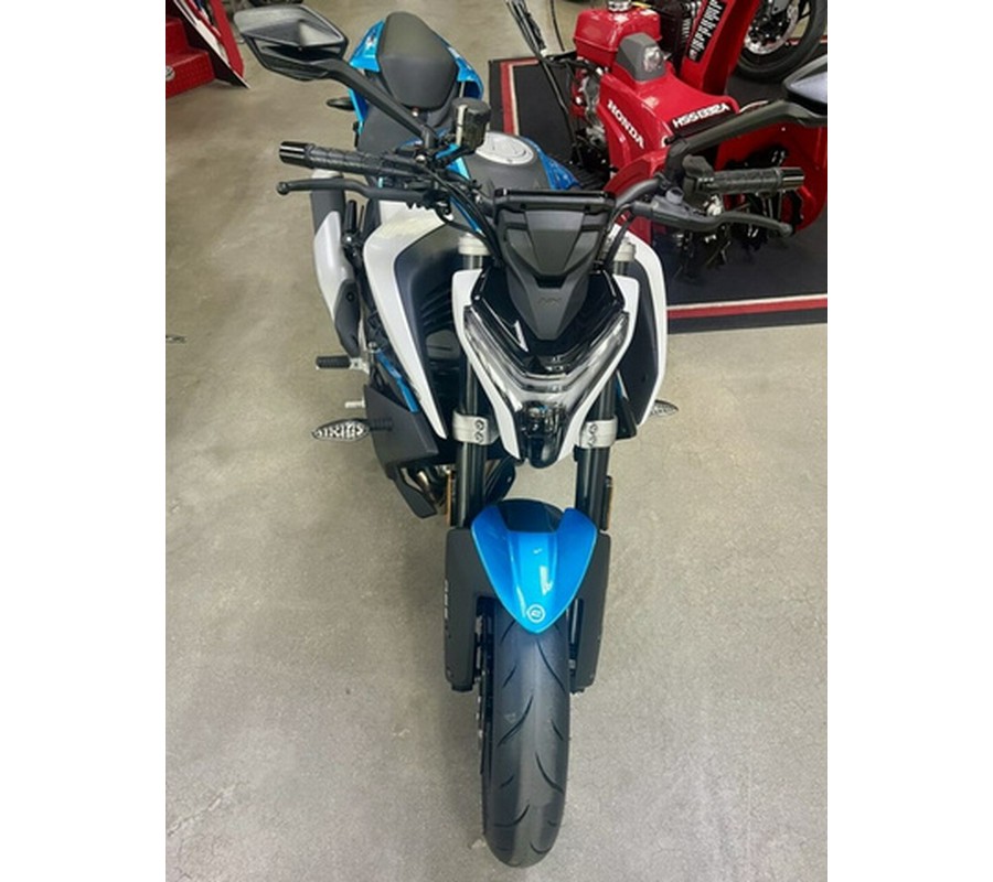 2025 CFMOTO 450NK