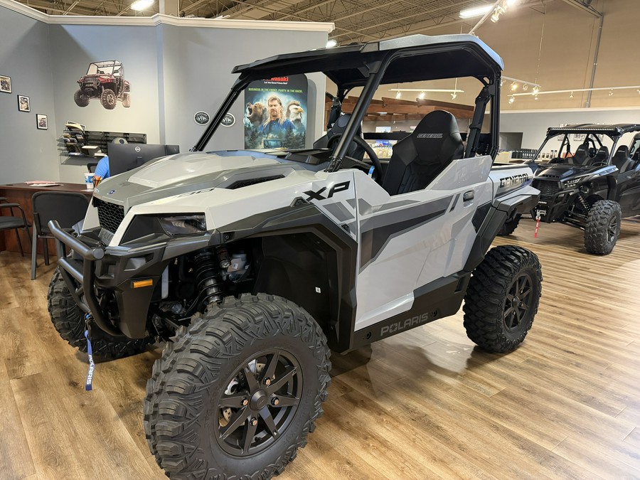 2026 POLARIS GENERAL XP 1000 Sport Ghost Gray - 109371