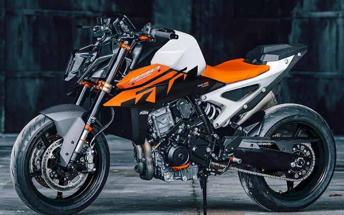 2026 KTM 990 Duke