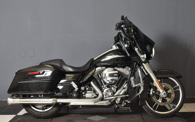 2015 Harley-Davidson Street Glide Special Vivid Black FLHXS