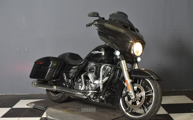 2015 Harley-Davidson Street Glide Special Vivid Black FLHXS