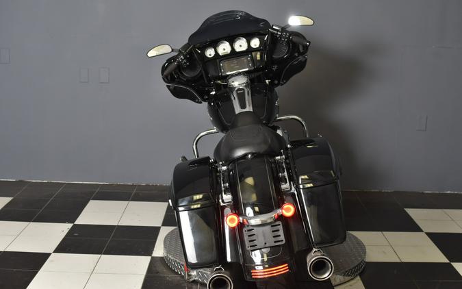 2015 Harley-Davidson Street Glide Special Vivid Black FLHXS