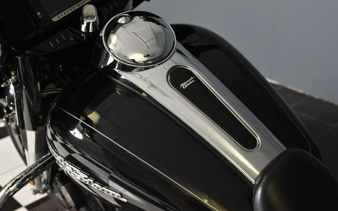 2015 Harley-Davidson Street Glide Special Vivid Black FLHXS