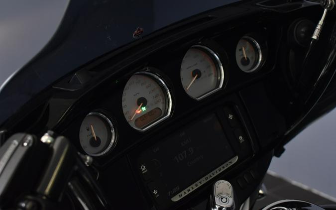 2015 Harley-Davidson Street Glide Special Vivid Black FLHXS
