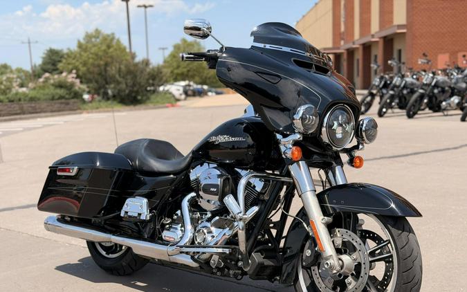2014 Harley-Davidson® Street Glide® Special FLHXS BLACK 672741